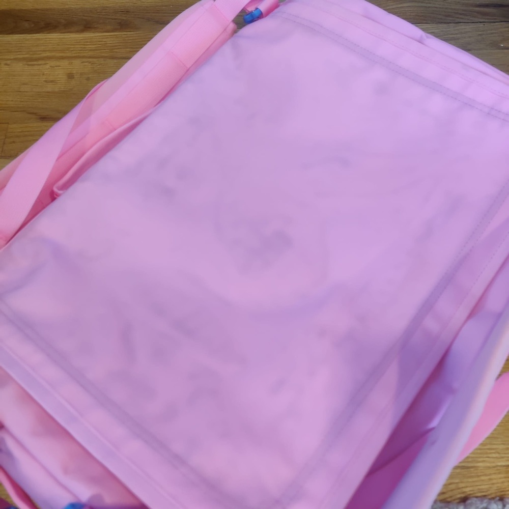 Baboon to the Moon Cotton Candy Pink Go Bags 40L New with slight Defect - Picture 8 of 10
